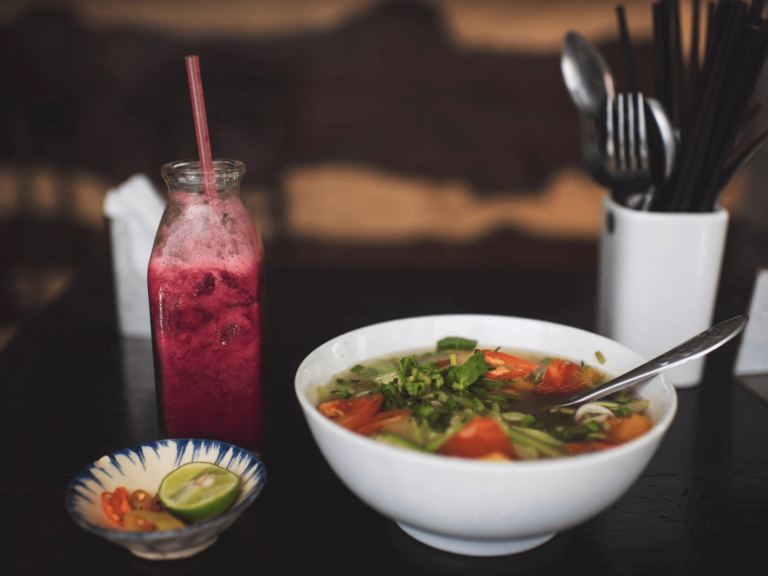 Polévky a dušená masa